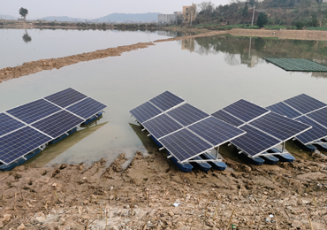 100 ensembles de systèmes d'aération solaire de 750 W et 1,1 kW à Yugan, Jiangxi