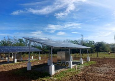6 ensembles de systèmes de stockage d'énergie solaire de 10 kVA aux Philippines