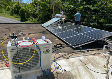 Système de climatisation solaire hybride de 24 000 BTU à Porto Rico
